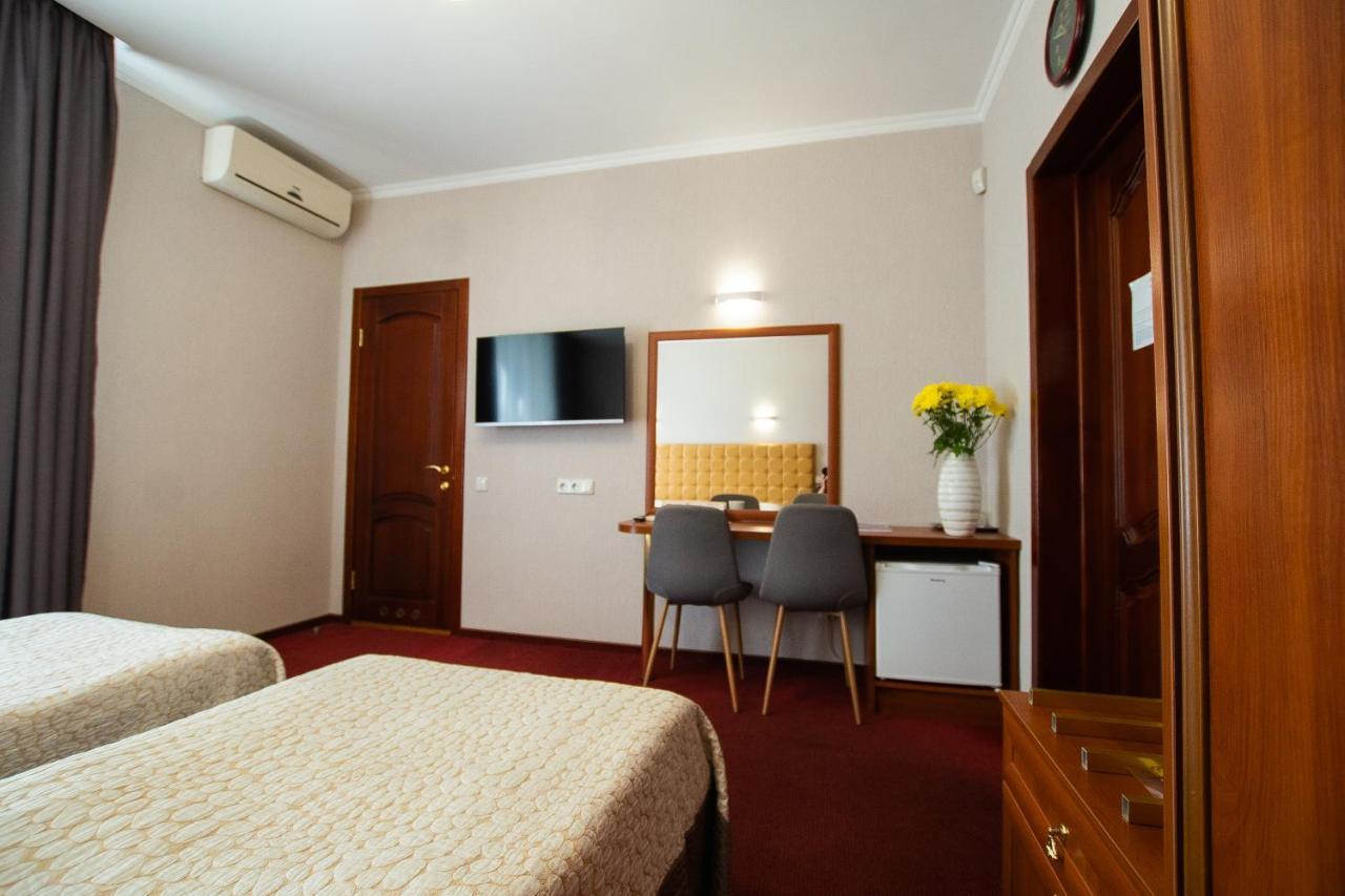 Grand Christer Hotel Kiev Eksteriør billede