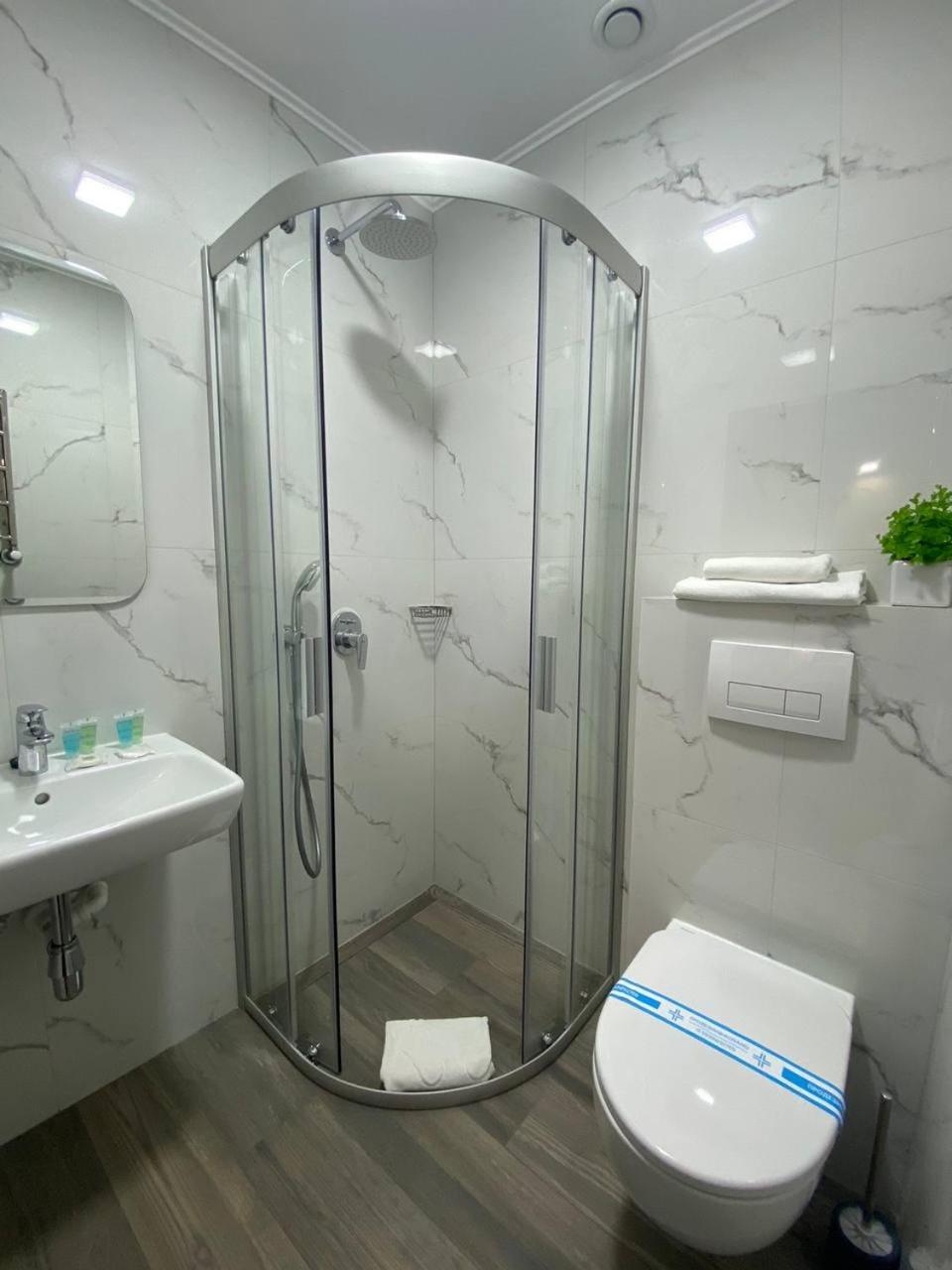 Grand Christer Hotel Kiev Eksteriør billede
