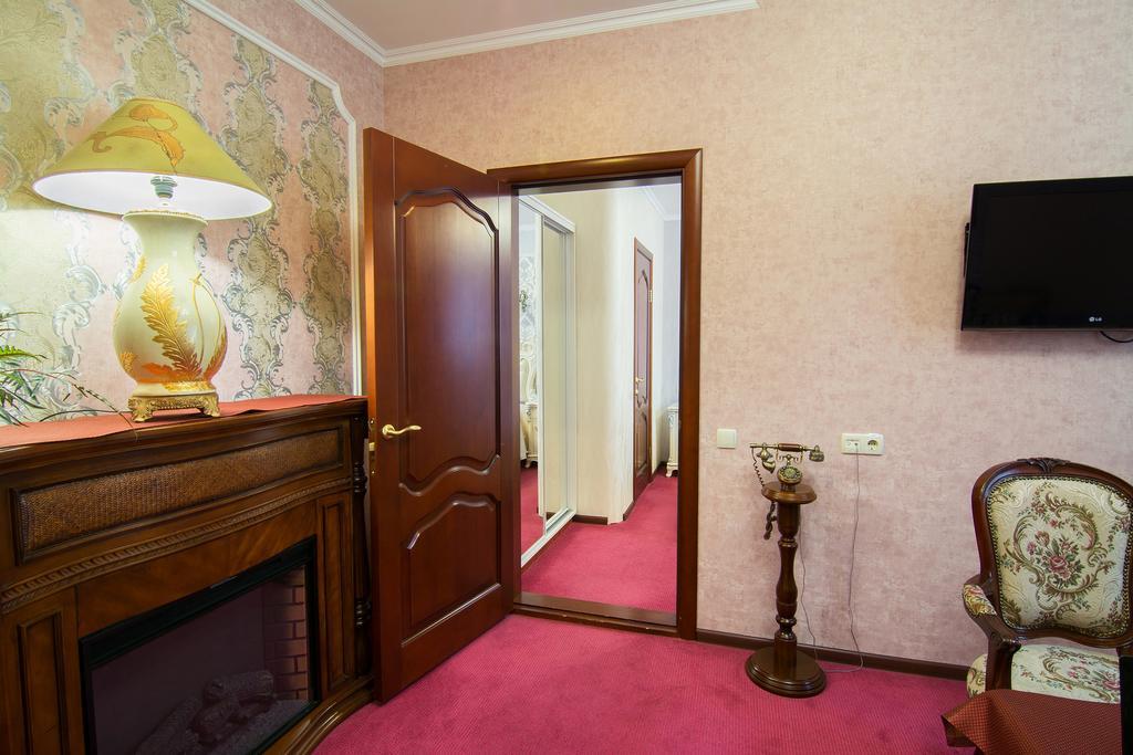 Grand Christer Hotel Kiev Eksteriør billede